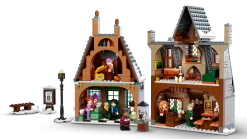 Warner Bros Hogsmeade Village Visit LEGO -Warner Bros 76388 web sec02 nobg