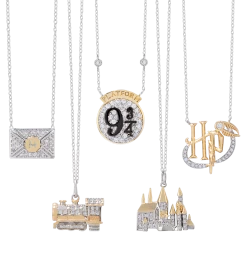 Warner Bros Charmed Aroma Hogwarts Express Candle -Warner Bros CA 1800x1899 HogwartsExpressNecklaces