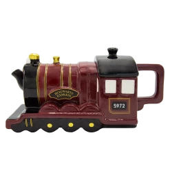 Warner Bros Hogwarts Express Teapot