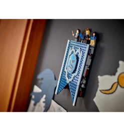 Warner Bros Ravenclaw House Banner LEGO -Warner Bros Rav House Banner LEGO7