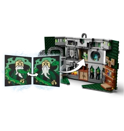 Warner Bros Slytherin House Banner LEGO -Warner Bros Slyth House Banner LEGO3